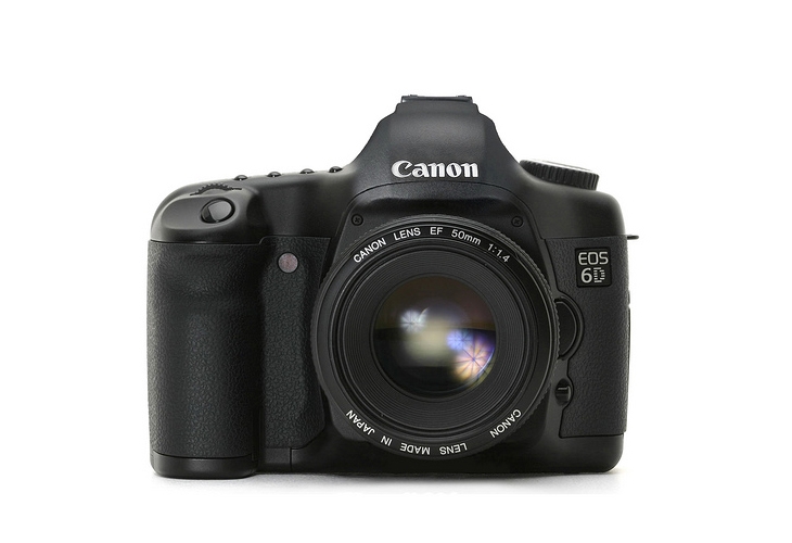Rumored Canon 6D Specs
