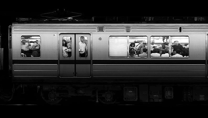 Amazing Slow Motion Video Of Subway Passengers