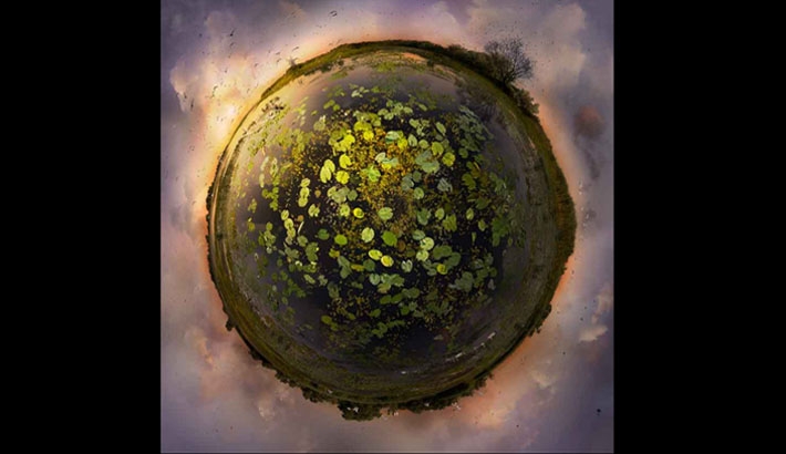 Catherine Nelson Creates Entire Worlds in Photographs