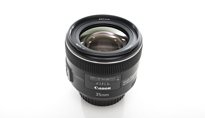 Fstoppers Reviews the Canon 35mm f/2