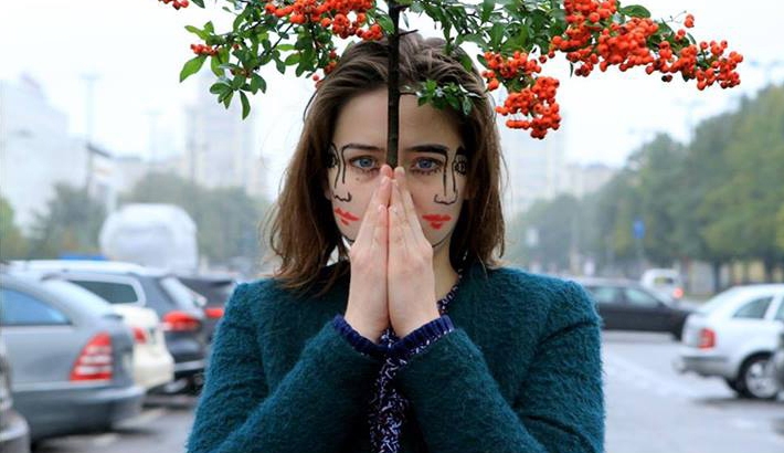 Surreal Two-Faced Portrait Series by Sebastian Bieniek