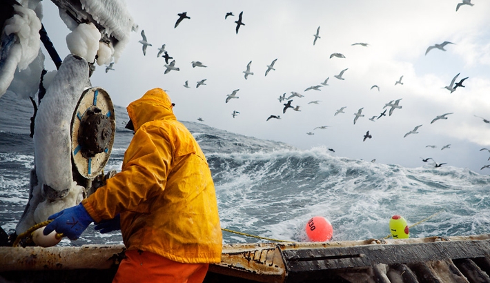 Series Documents the Dangerous, Fascinating Work of Commercial Fishermen on the Bering Sea