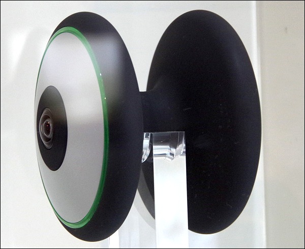 Pentax-360-degree-digital-camera-prototype