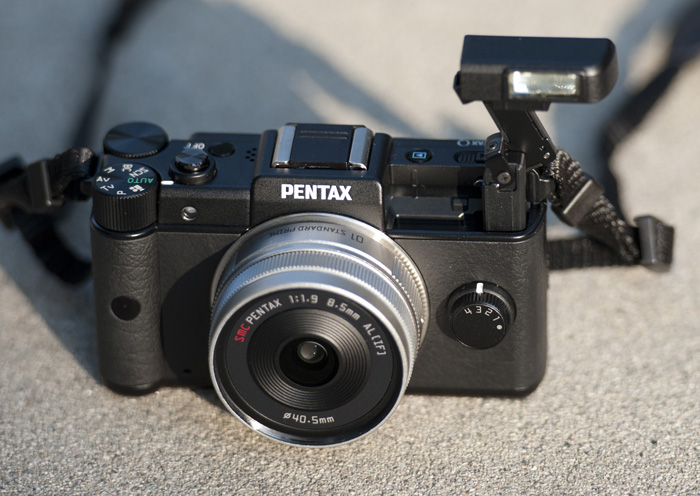 Pentax Q flash