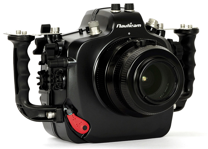 Nauticam-underwater-camera-housings-for-Canon-EOS-1D-X-and-1D-C-camera-2