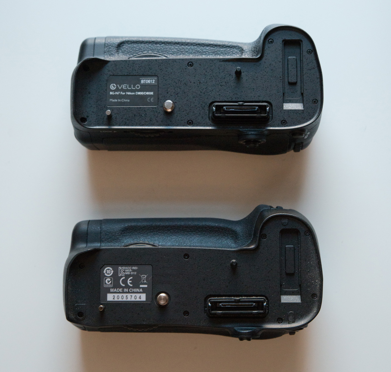 Nikon MB-D12 vs Vello BG-N7 grip review