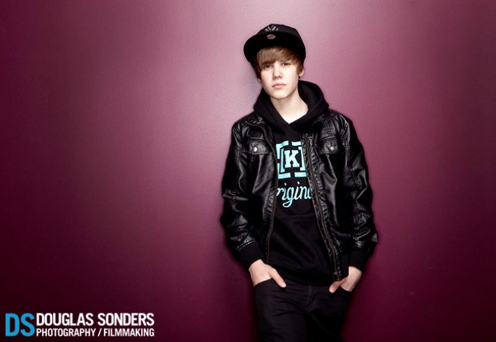 Justin Bieber: Shoot was less than 10 minutes total for 2 locations. This photo was 2 lights. One softbox and a ring light